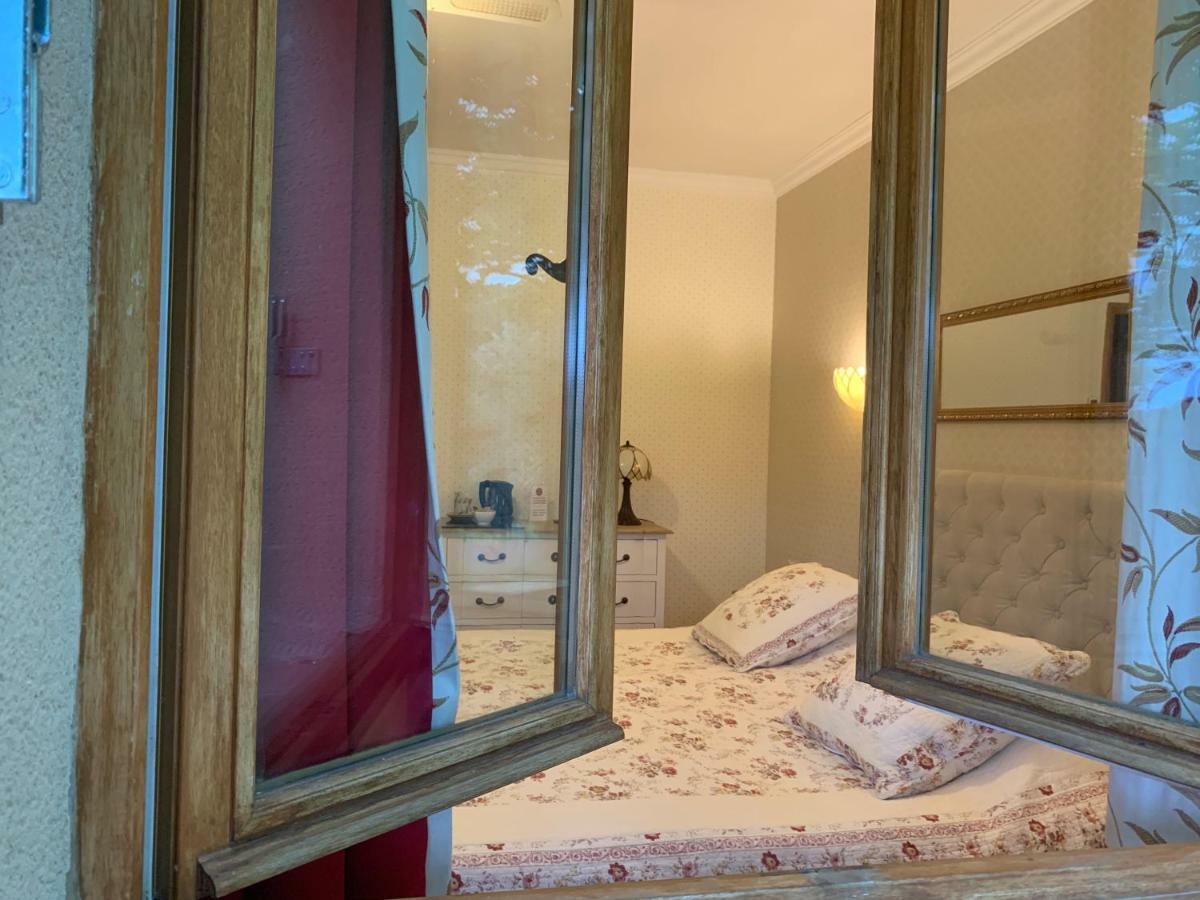 Le Grand Jardin Bed & Breakfast Lafare Ngoại thất bức ảnh